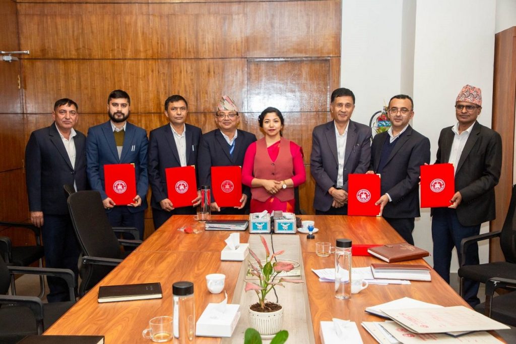 कामपाले दश वटा वडाबाट भूमि प्रशासन सेवा केन्द्र सञ्चालन गर्ने